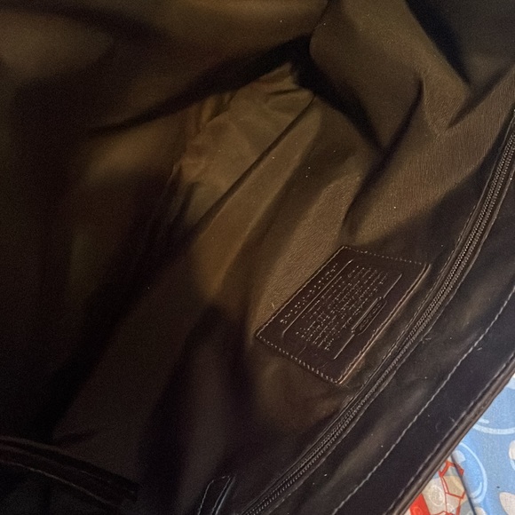 Amazing Vintage Coach Bag w/ brand new matching wristlet - Picture 9 of 16